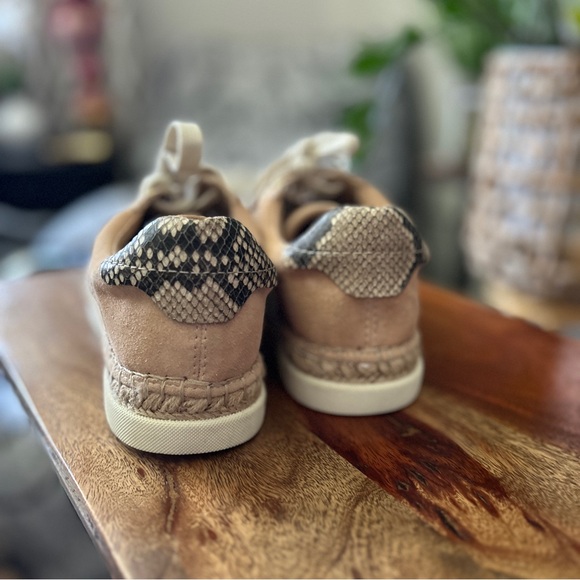 Dolce Vita Madox Natural Raffia Sneaker Women’s Size 8 - Picture 7 of 9